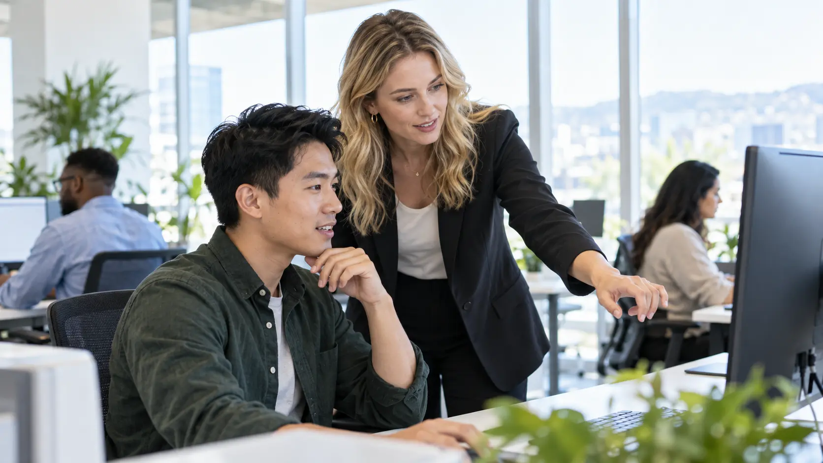 Security awareness training for businesses teaching employees to recognize phishing and cybersecurity threats