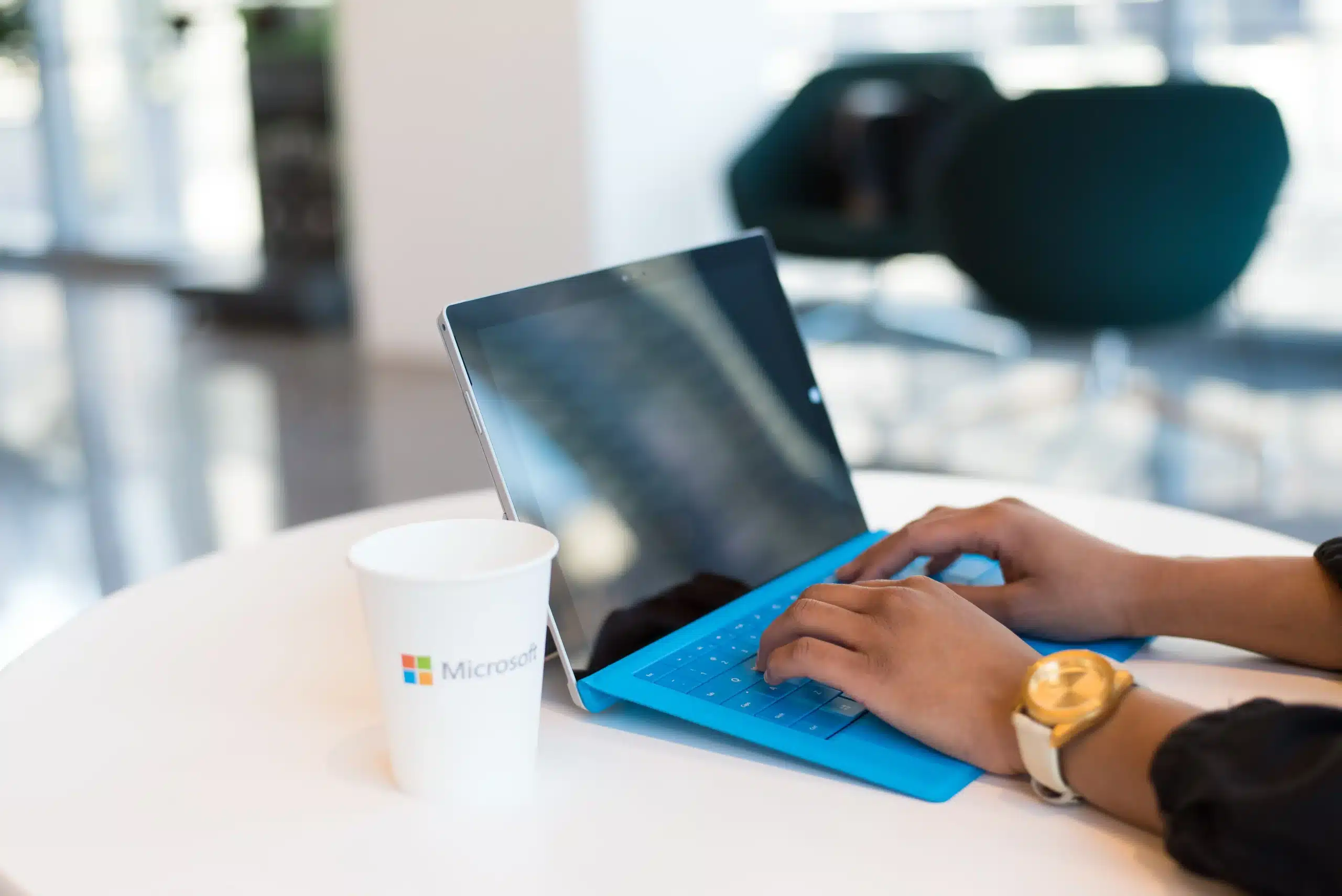 Microsoft 365 security services protecting business email users cloud data and connected devices
